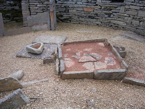 midhowe broch - inside
